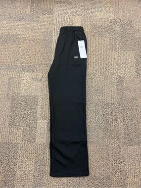 ALO Yoga Black Uncuffed Pants
